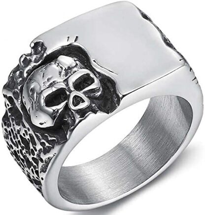 skull ring