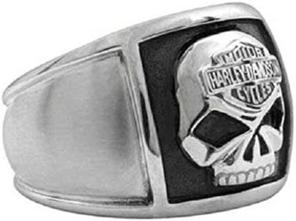 skull ring