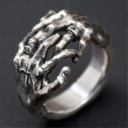 skull ring