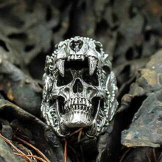 skull ring