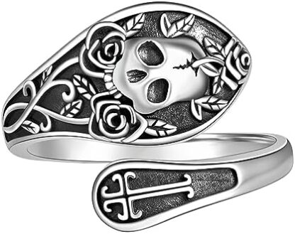 skull ring