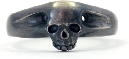 skull ring