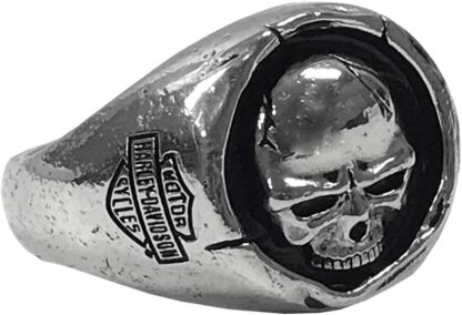 skull ring