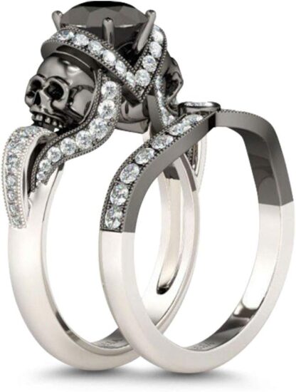 skull ring