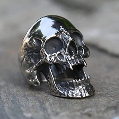 skull ring