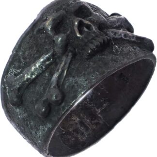 skull ring