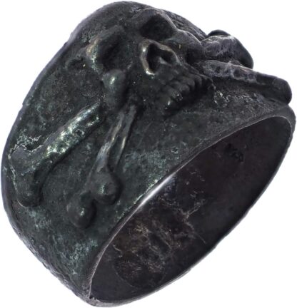 skull ring