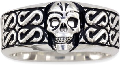 skull ring