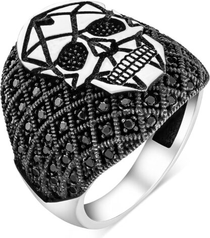 skull ring